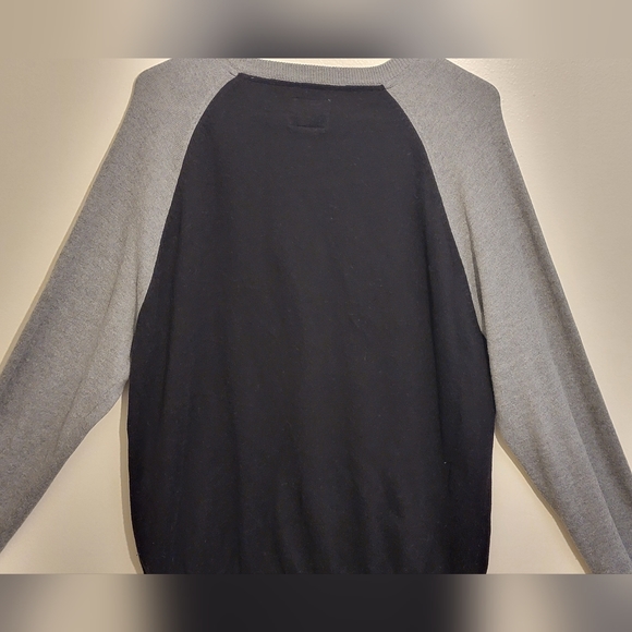 ST.JOHN'S BAY Crewneck Colorblock Sweatshirt - Picture 3 of 4